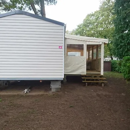 Camping Mobile Dans Domaine De Kerlann