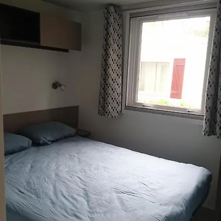Mobile Dans Domaine De Kerlann Campsite 4*